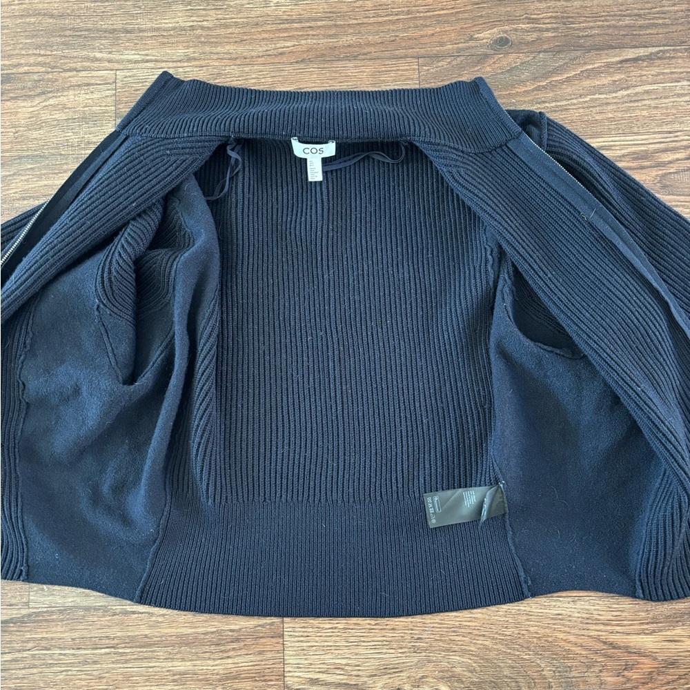 COS Dark Navy Ribbed full Zip Wool Turtleneck Sweater (oversized) - Picture 9 of 13